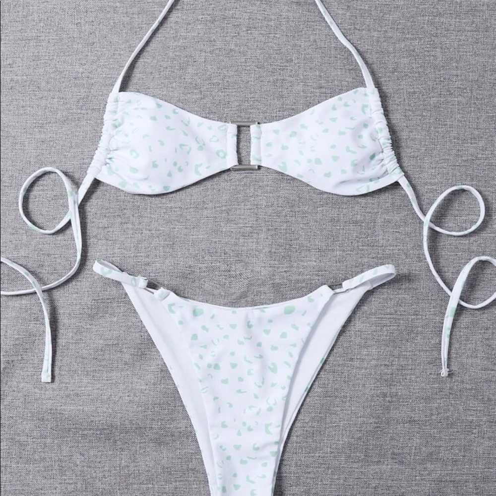 SHEIN SWIM BUNDLE never worn all super cute